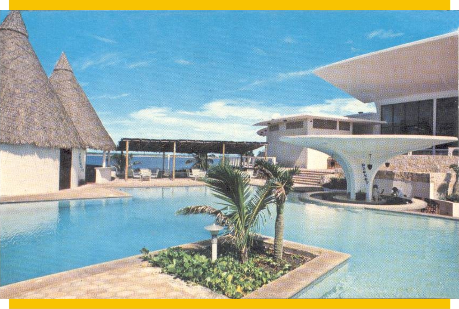 Alberca del hotel Garza Blanca a fines de los aÃ±os 1970s.